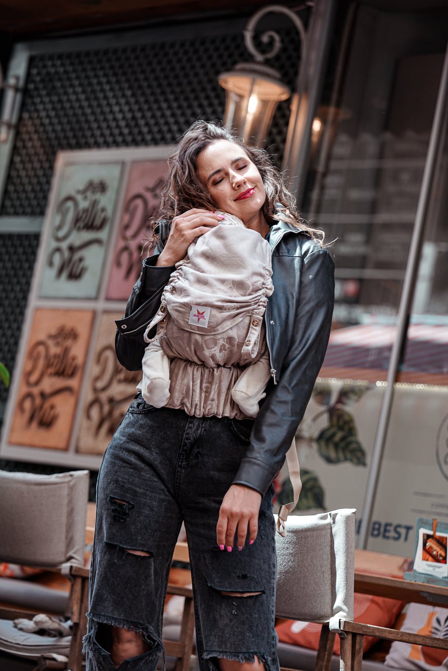 Babytrage Flip Silky Skulls - KOKADI