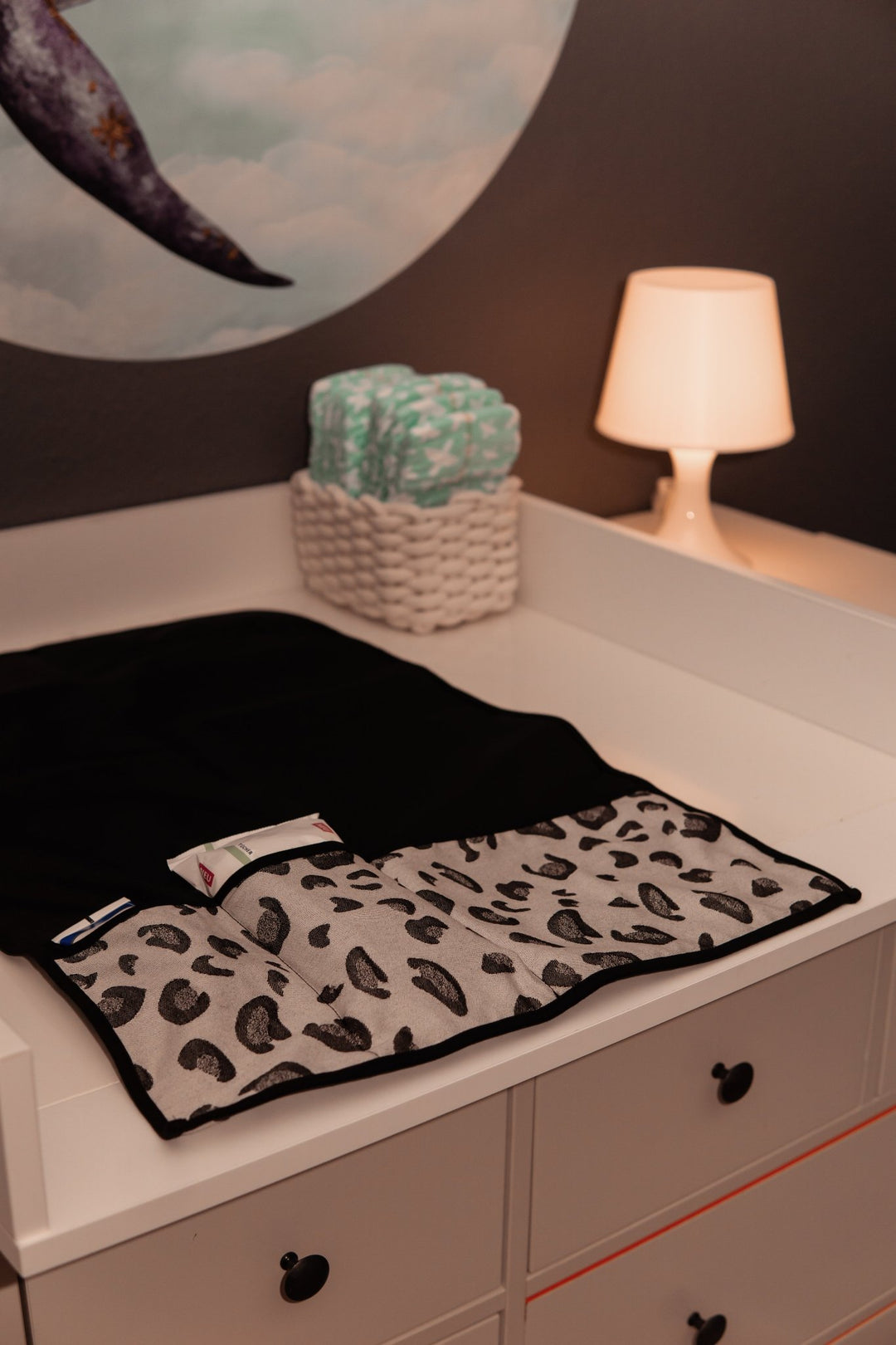 Matelas à langer Safari Monochrome - KOKADI